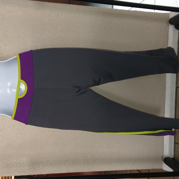 Riva USA Workout Capris Sz M - Picture 6 of 6
